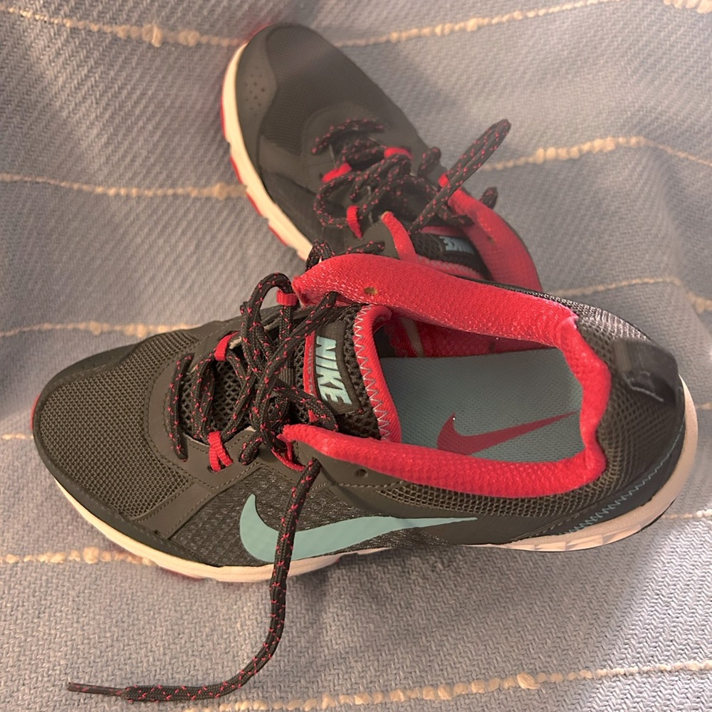 Nike-Sneakers-Black